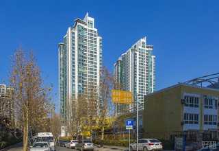 内蒙古积木米奇和米妮的太空火箭体验